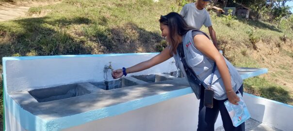 Lavoir équipé et peint