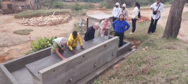 Lavoir en cours de construction